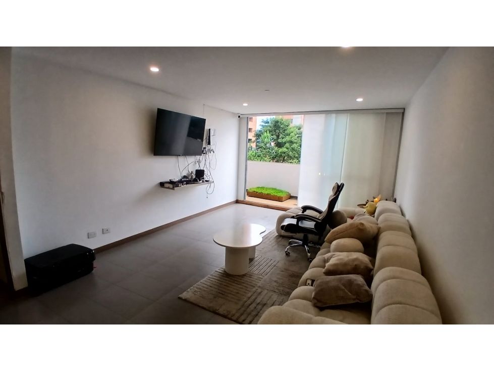Apartaestudio en arriendo Antioquia Medellín Los Naranjos 60 m2 Habitaciones 1 Baños 1 Garajes 1 Precio $4200000