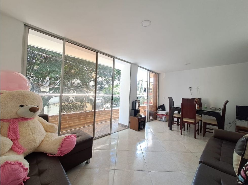 Apartamento en venta Antioquia Envigado Bucarest 138 m2 Habitaciones 5 Baños 2 Garajes 0 Precio $575000000