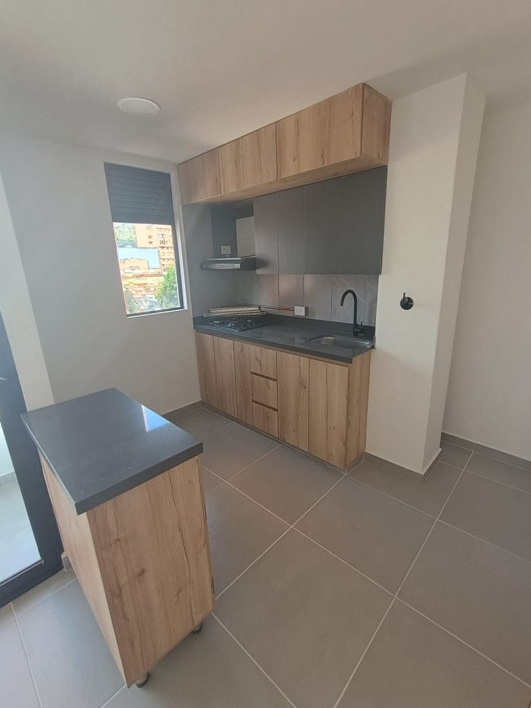 Apartamento en arriendo Antioquia Medellín Bombona No1 40 m2 Habitaciones 1 Baños 1 Garajes 0 Precio $1900000