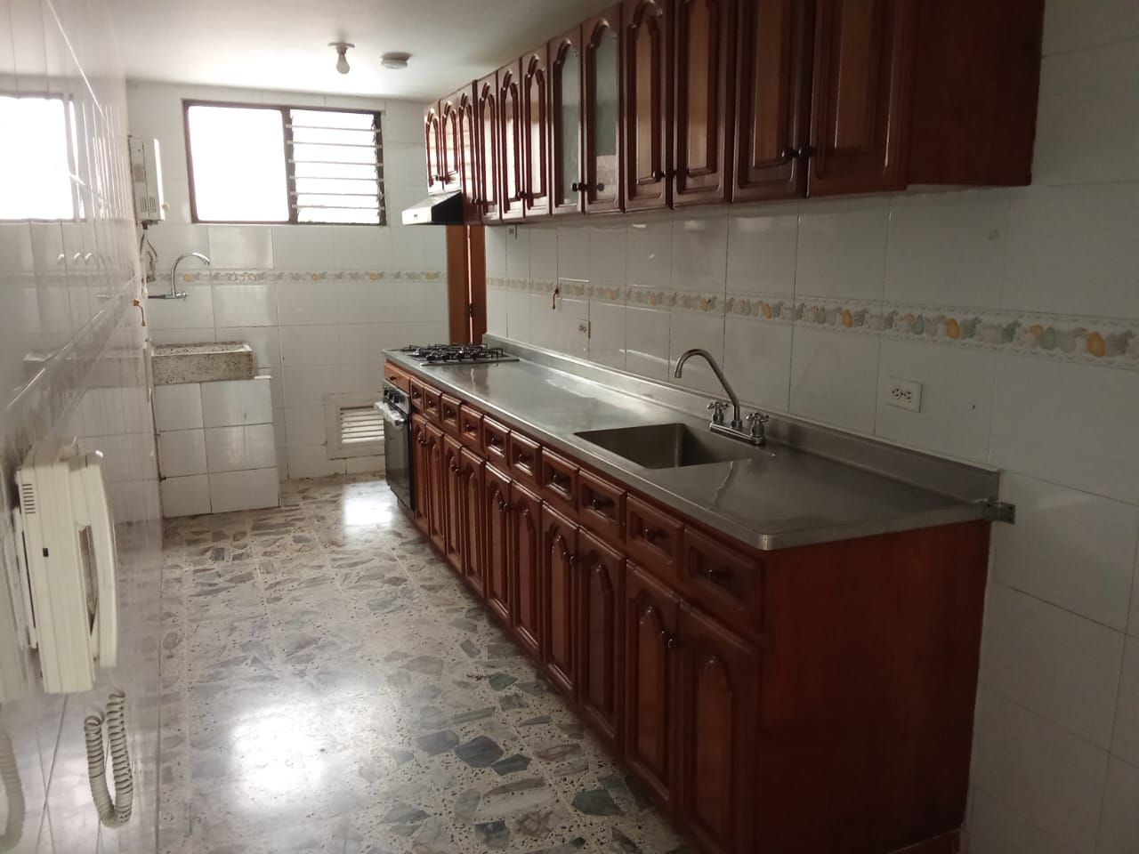 Apartamento en arriendo Antioquia Envigado Loma Linda 113 m2 Habitaciones 4 Baños 3 Garajes 1 Precio $3100000