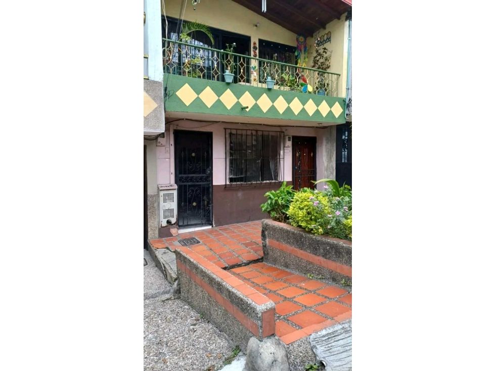Casa en venta Antioquia Medellín Gerona 153 m2 Habitaciones 5 Baños 2 Garajes 0 Precio $370000000