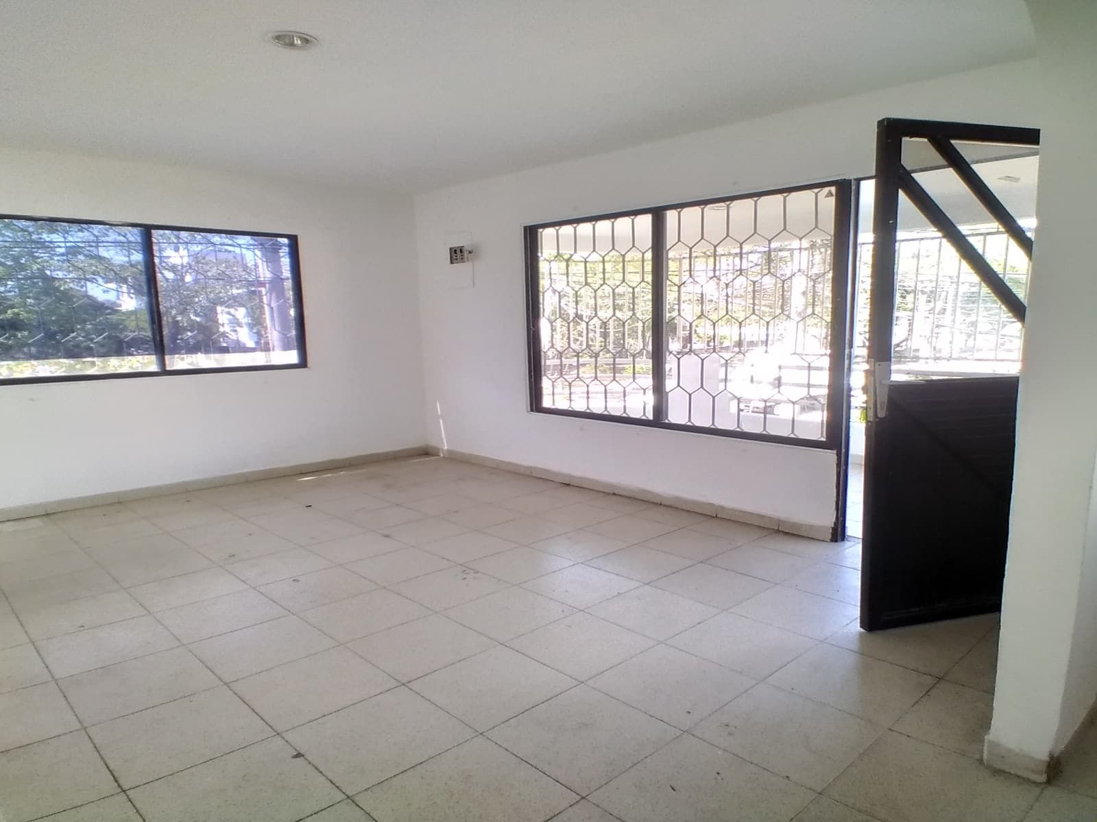 Oficina en arriendo Bolívar Cartagena Br San Pedro 84 m2 Habitaciones 0 Baños 3 Garajes 0 Precio $1300000