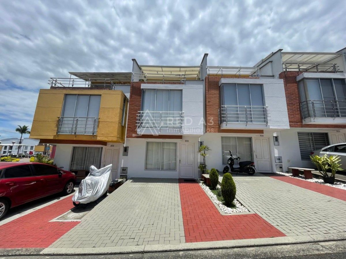 Casa en venta Risaralda Pereira Ur Bulevar De Las Villas 154 m2 Habitaciones 4 Baños 4 Garajes 2 Precio $780000000