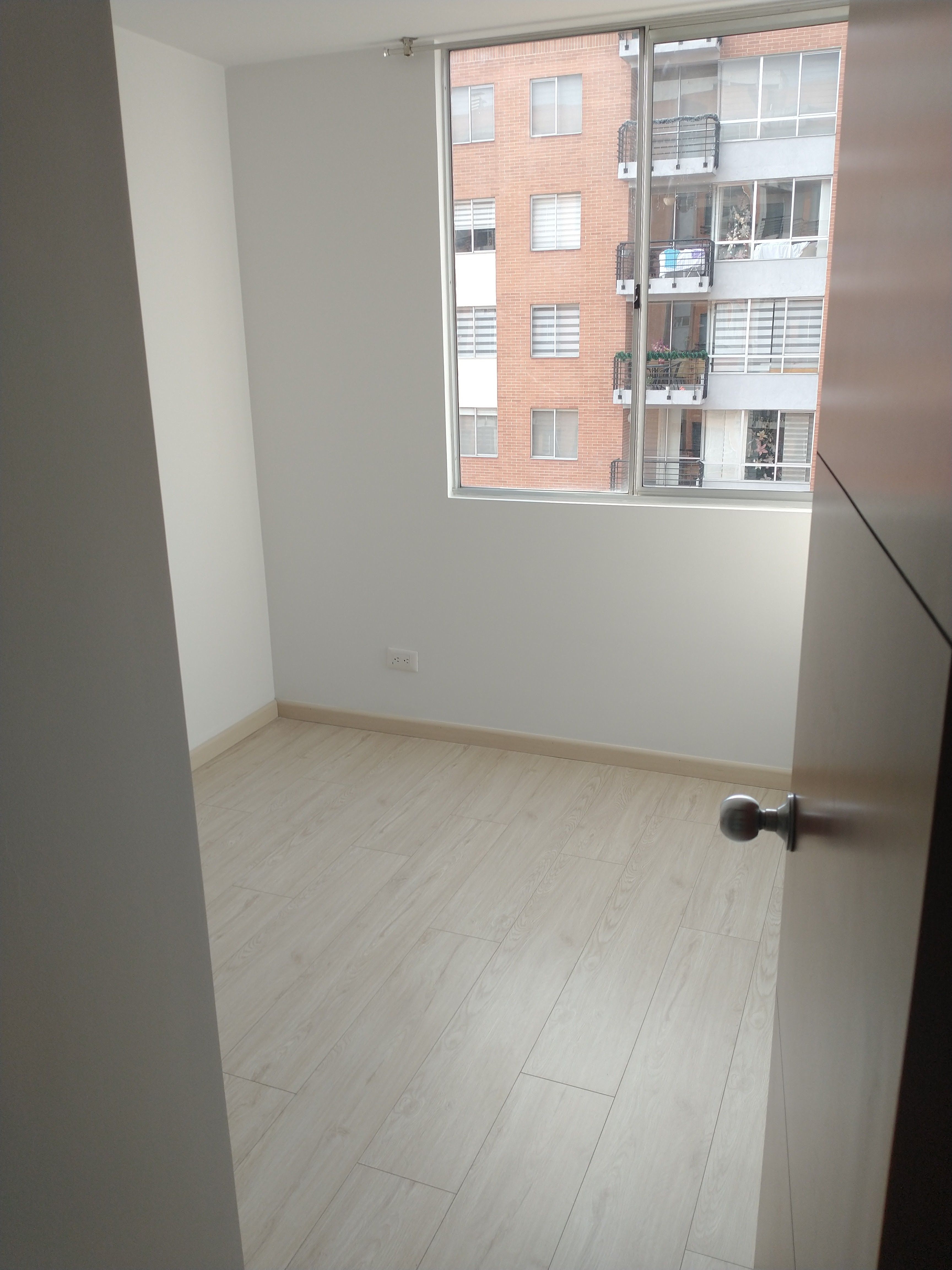 Apartamento en arriendo Cundinamarca Bogotá Ciudad Techo 60 m2 Habitaciones 3 Baños 2 Garajes 1 Precio $1750000