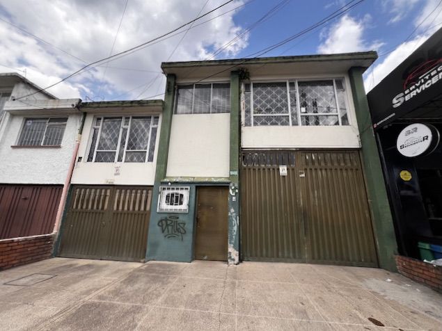 Bodega en venta Cundinamarca Bogotá Alcazares 228 m2 Habitaciones 0 Baños 5 Garajes 1 Precio $1150000000
