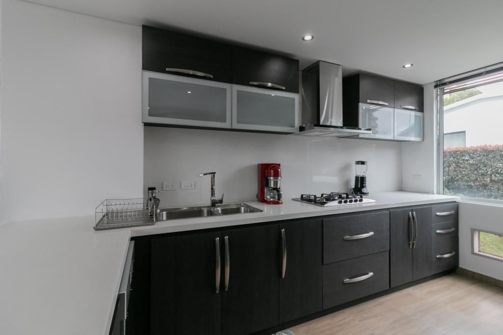 Casa en venta Cundinamarca Bogotá Niza Suba 250 m2 Habitaciones 3 Baños 4 Garajes 2 Precio $1750000000