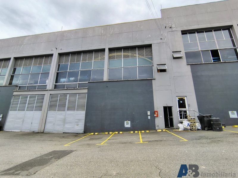 Bodega en arriendo Antioquia Sabaneta Ancon San Martin 681 m2 Habitaciones 0 Baños 4 Garajes 0 Precio $20187440