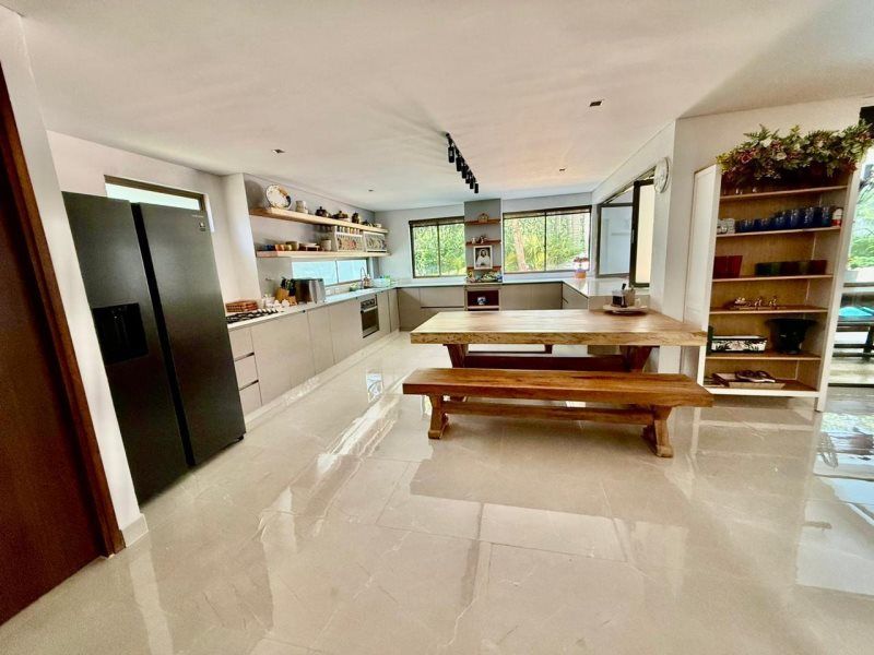 Casa en venta Antioquia Santafé De Antioquia Santafé De Antioquia 450 m2 Habitaciones 4 Baños 5 Garajes 2 Precio $2000000000