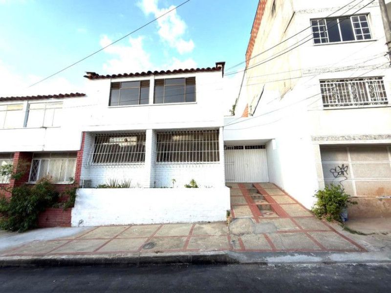 Casa en venta Santander Floridablanca Lagos I 121 m2 Habitaciones 4 Baños 3 Garajes 0 Precio $520000000