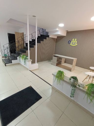 Casa en arriendo Antioquia Medellín Las Acacias 420 m2 Habitaciones 9 Baños 8 Garajes 0 Precio $11000000