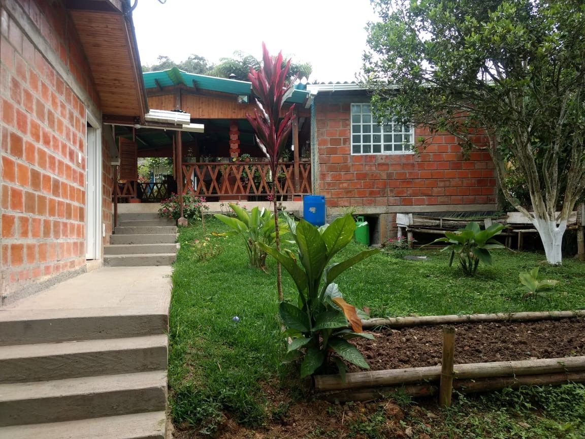 Finca en venta Valle Del Cauca La Cumbre La Cumbre 2210 m2 Habitaciones 3 Baños 4 Garajes 2 Precio $320000000