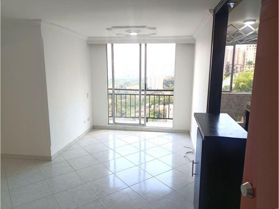 Apartamento en arriendo Antioquia Medellín La Hondonada 70 m2 Habitaciones 3 Baños 2 Garajes 0 Precio $2100000