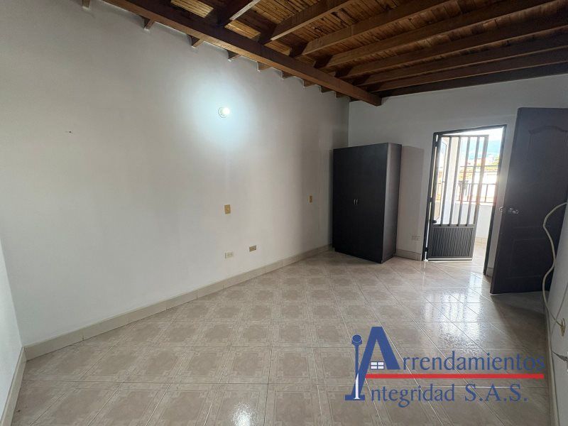 Apartaestudio en arriendo Antioquia Medellín El Nogal- Los Almendros 18 m2 Habitaciones 1 Baños 1 Garajes 0 Precio $1300000
