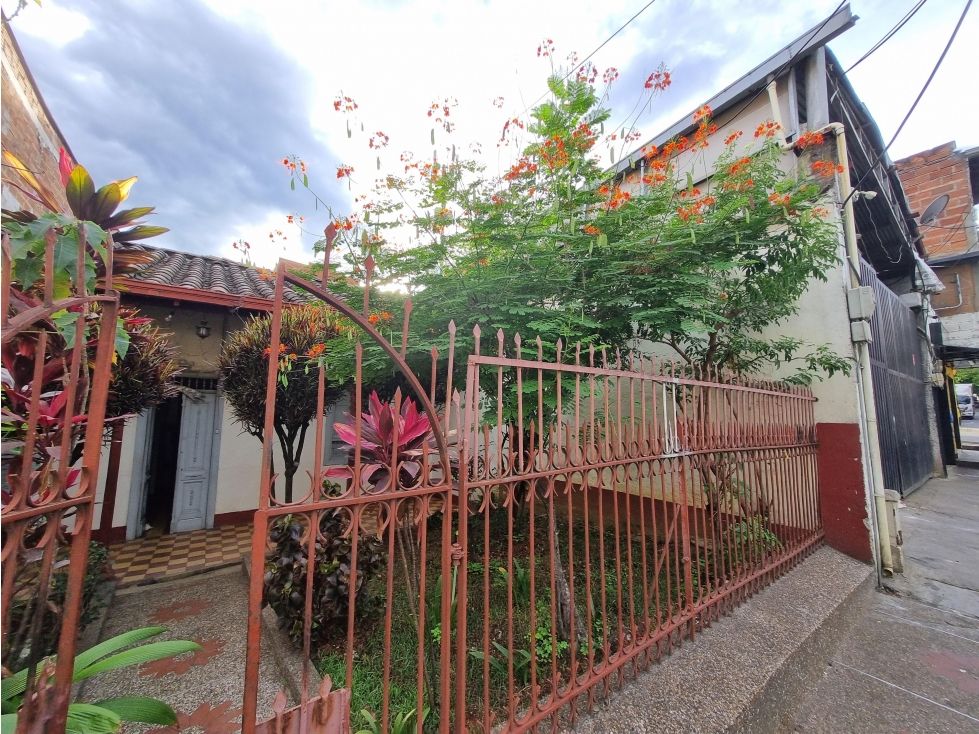 Casa en venta Antioquia Bello Andalucía 261 m2 Habitaciones 4 Baños 3 Garajes 0 Precio $1150000000