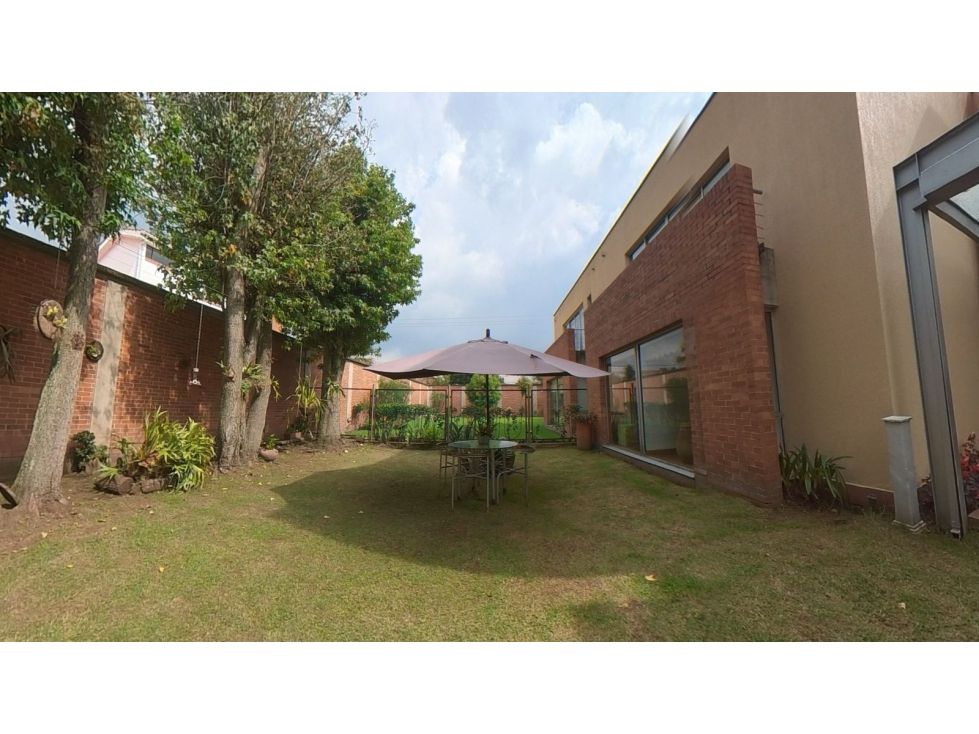 Casa en arriendo Cundinamarca Bogotá San José De Bavaria 300 m2 Habitaciones 3 Baños 4 Garajes 2 Precio $11500000