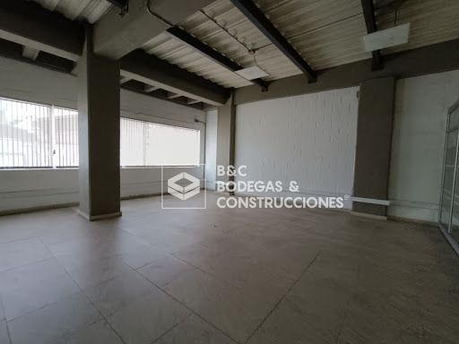 Bodega en arriendo Antioquia Caldas Caldas 1200 m2 Habitaciones 0 Baños 4 Garajes 3 Precio $38000000