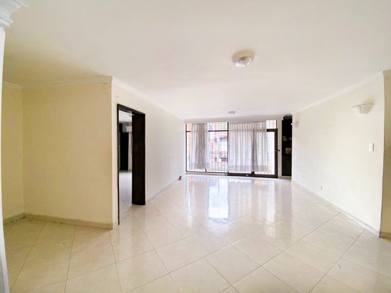 Casa en arriendo Antioquia Medellín Belen 190 m2 Habitaciones 3 Baños 2 Garajes 0 Precio $3500000