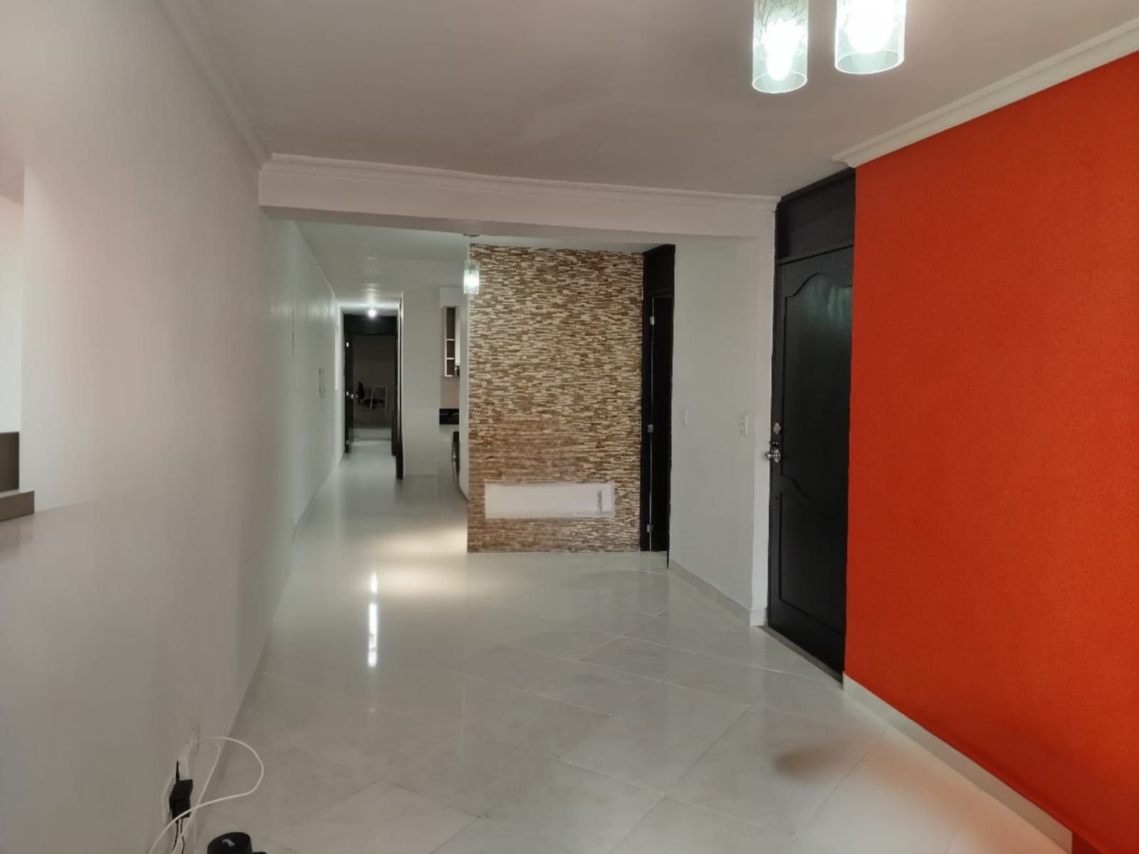 Apartamento en arriendo Antioquia Medellín La Castellana 90 m2 Habitaciones 3 Baños 2 Garajes 1 Precio $3200000