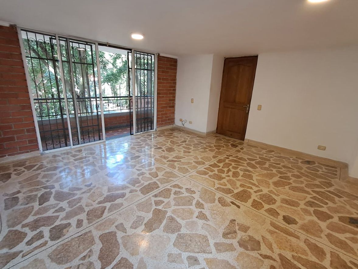 Apartamento en arriendo Antioquia Medellín La Castellana 113 m2 Habitaciones 3 Baños 2 Garajes 1 Precio $4200000