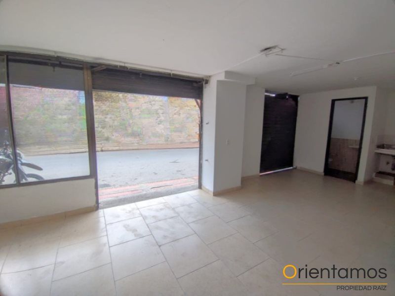 Local en arriendo Antioquia Rionegro San Antonio 40 m2 Habitaciones 0 Baños 1 Garajes 0 Precio $2000000