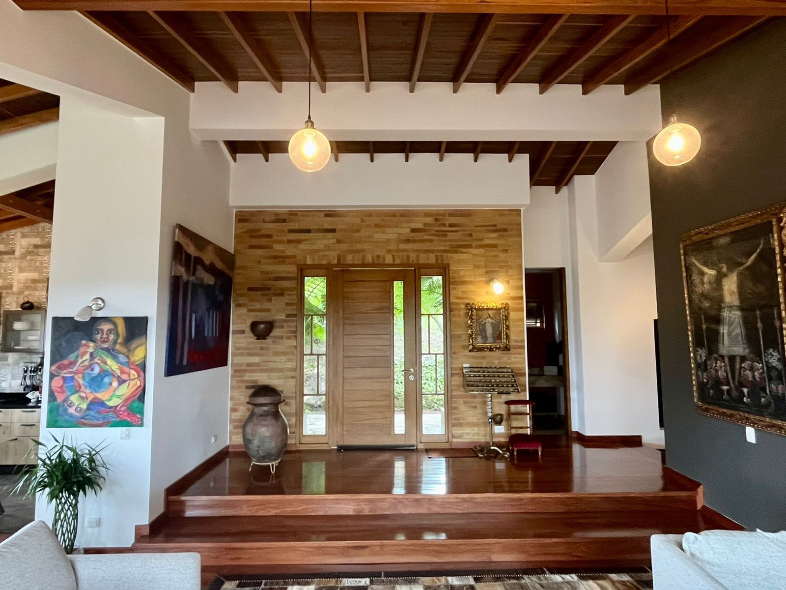 Casa en venta Cundinamarca Chía Urbanizacion Nuevo Milenio 2300 m2 Habitaciones 4 Baños 5 Garajes 4 Precio $2250000000