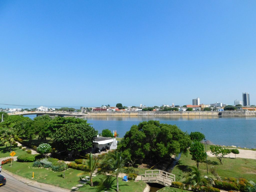 Apartamento en arriendo Bolívar Cartagena Manga 60 m2 Habitaciones 1 Baños 1 Garajes 1 Precio $3500000