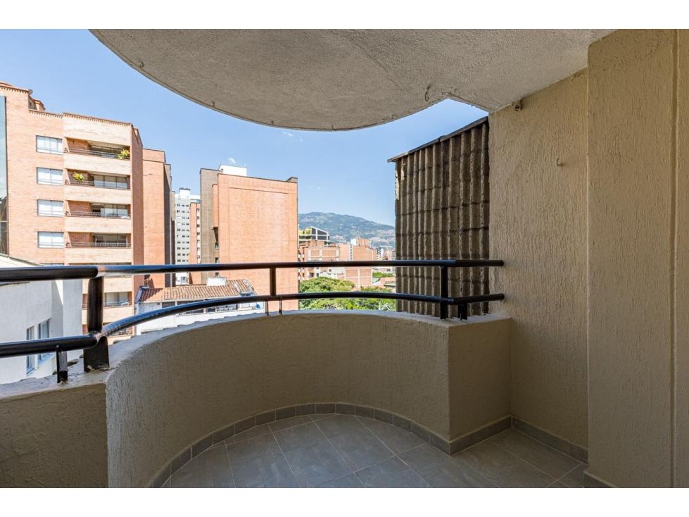 Apartamento en venta Antioquia Medellín Laureles 232 m2 Habitaciones 5 Baños 4 Garajes 2 Precio $1250000000
