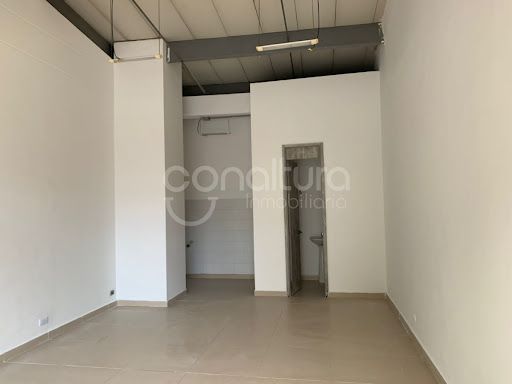 Local en arriendo Antioquia Medellín Ecoparque Cerro El Volador 28 m2 Habitaciones 0 Baños 1 Garajes 0 Precio $2600000