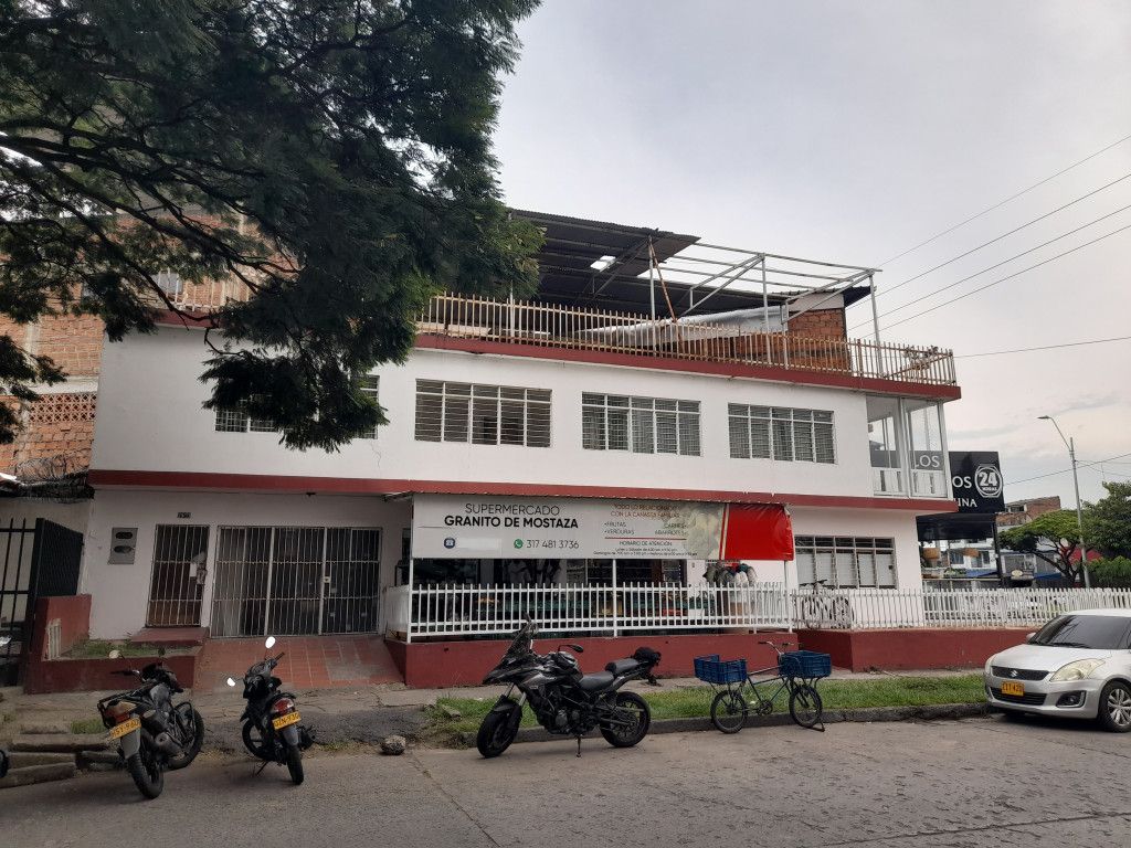 Apartamento en arriendo Valle Del Cauca Cali Urbanización Colseguros 100 m2 Habitaciones 3 Baños 1 Garajes 0 Precio $1200000