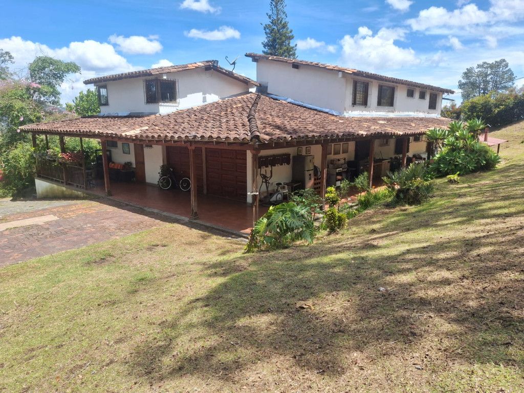 Finca en venta Antioquia La Unión La Unión 19484 m2 Habitaciones 0 Baños 0 Garajes 0 Precio $3700000000