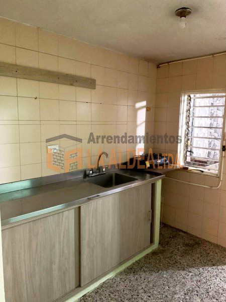 Casa en arriendo Antioquia Itagüí Calatrava 64 m2 Habitaciones 3 Baños 1 Garajes 0 Precio $1400114