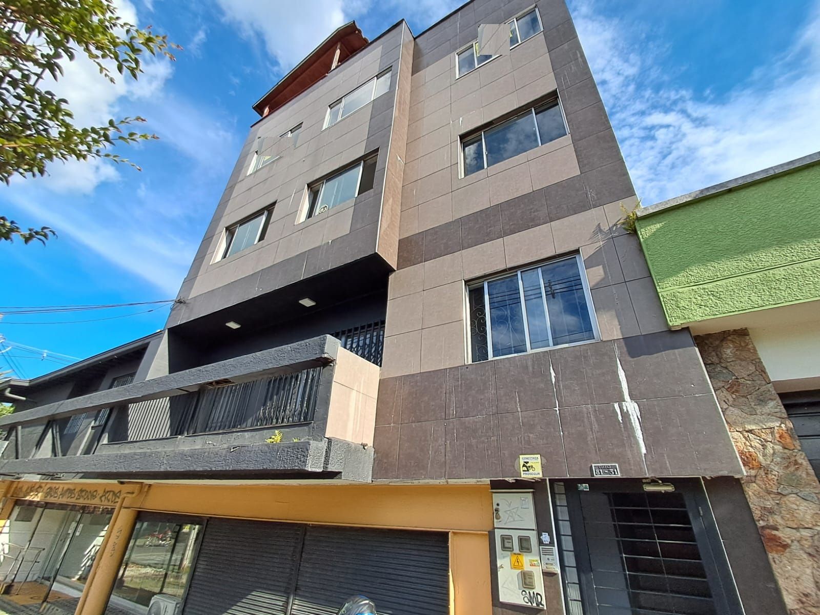 Casa en arriendo Antioquia Medellín La Castellana 200 m2 Habitaciones 4 Baños 4 Garajes 2 Precio $7000000