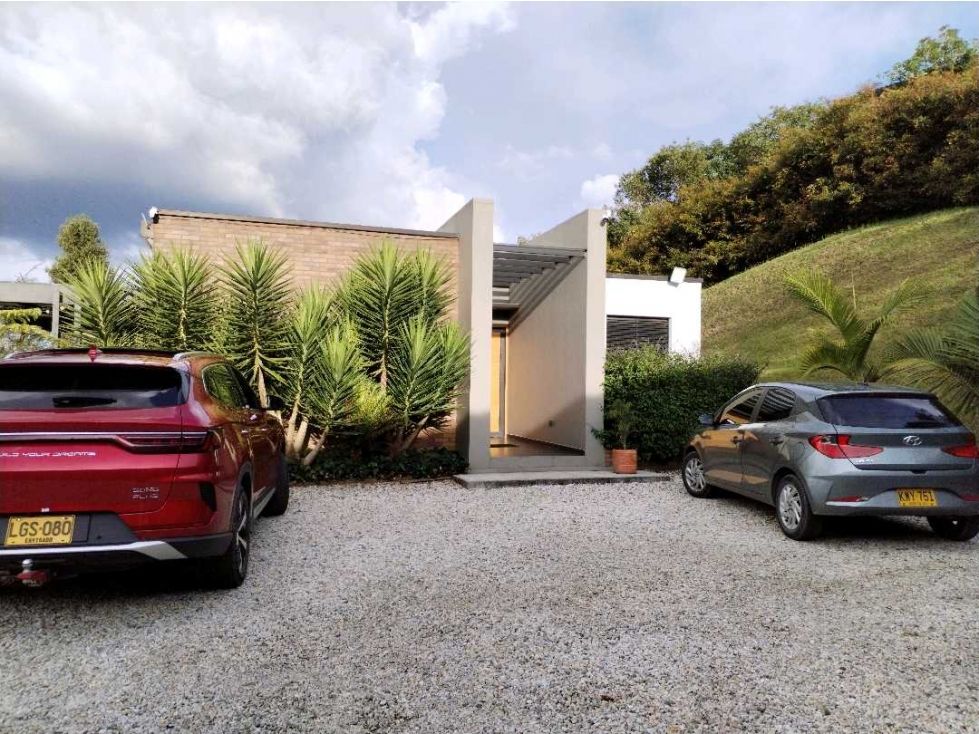 Casa en arriendo Antioquia Guarne Guarne 277 m2 Habitaciones 4 Baños 3 Garajes 0 Precio $13450000