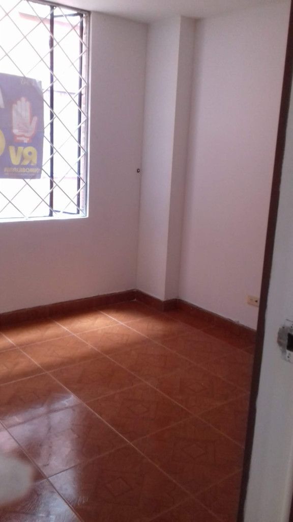 Apartamento en arriendo Cundinamarca Bogotá El Tunal Oriental 50 m2 Habitaciones 2 Baños 2 Garajes 1 Precio $1400000