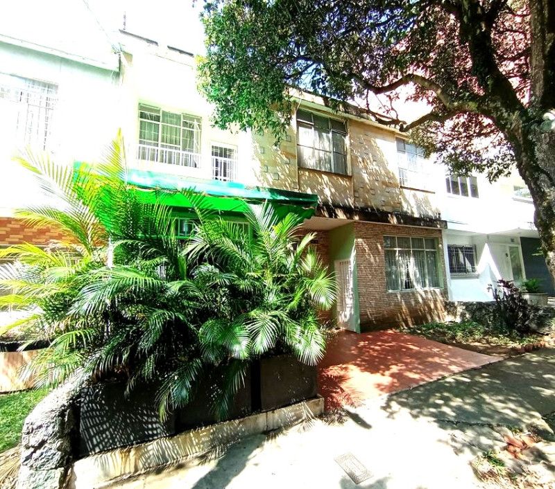 Casa en venta Santander Bucaramanga Sotomayor 398 m2 Habitaciones 8 Baños 5 Garajes 0 Precio $1600000000