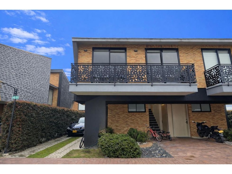 Casa en arriendo Cundinamarca Chía Centro 142 m2 Habitaciones 3 Baños 4 Garajes 3 Precio $6230000