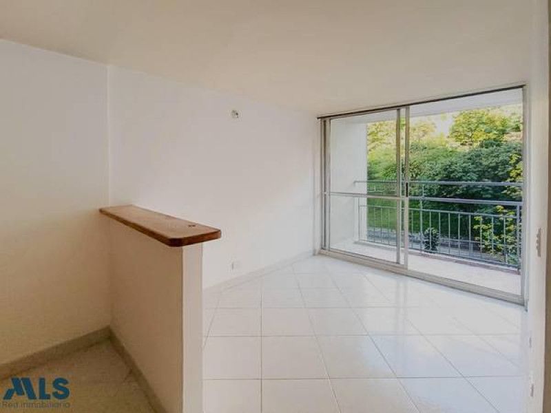 Apartamento en venta Antioquia Medellín Santa Rosa De Lima 52 m2 Habitaciones 3 Baños 2 Garajes 0 Precio $260000000
