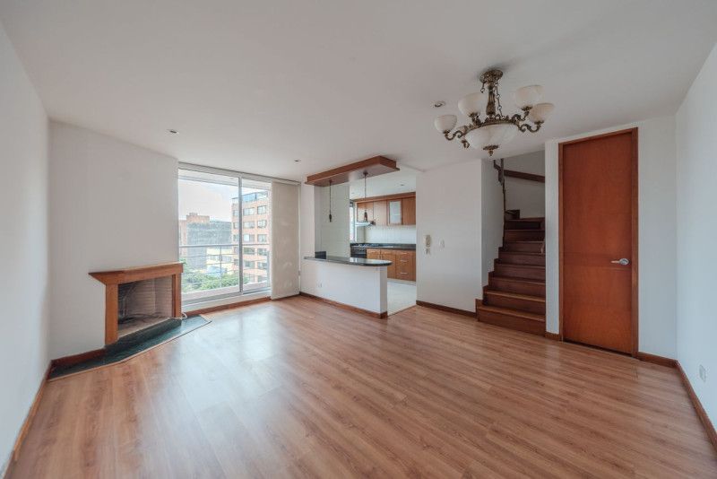 Apartamento en arriendo Cundinamarca Bogotá Santa Barbara Occidental 80 m2 Habitaciones 2 Baños 3 Garajes 2 Precio $4700000