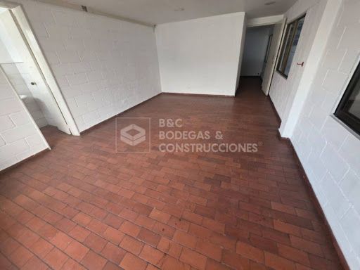 Bodega en arriendo Antioquia Itagüí Zona Industrial 1 2900 m2 Habitaciones 0 Baños 8 Garajes 4 Precio $76000000