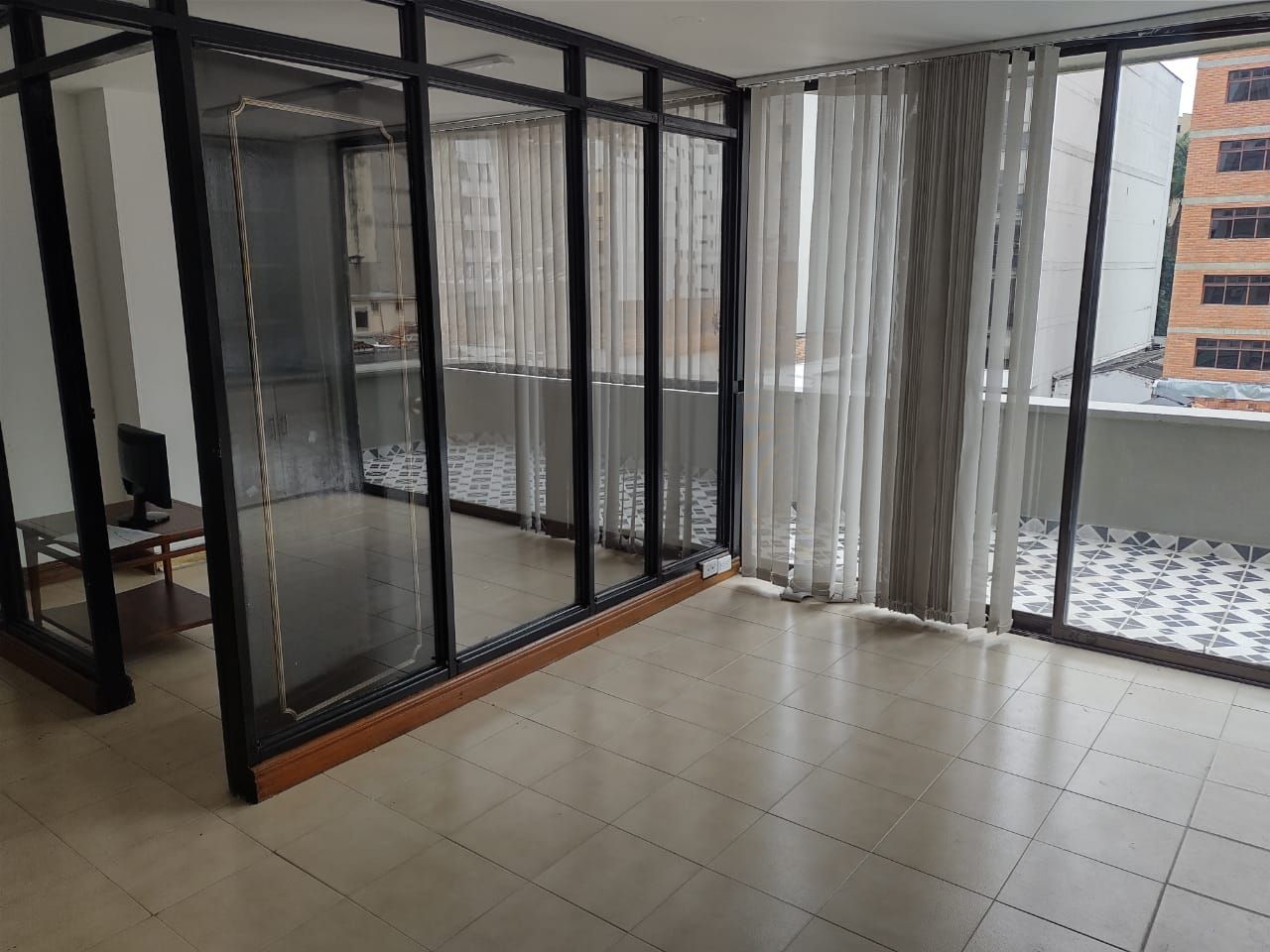 Oficina en arriendo Antioquia Medellín La Candelaria 40 m2 Habitaciones 0 Baños 1 Garajes 0 Precio $2000000