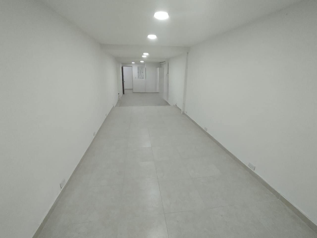 Local en arriendo Antioquia Medellín Belen 40 m2 Habitaciones 0 Baños 1 Garajes 0 Precio $2000000