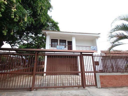Casa en arriendo Valle Del Cauca Cali San Pedro 400 m2 Habitaciones 5 Baños 4 Garajes 4 Precio $3500000