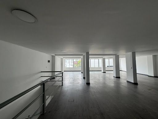 Local en arriendo Caldas Manizales Las Camelias 290 m2 Habitaciones 0 Baños 3 Garajes 2 Precio $5000000