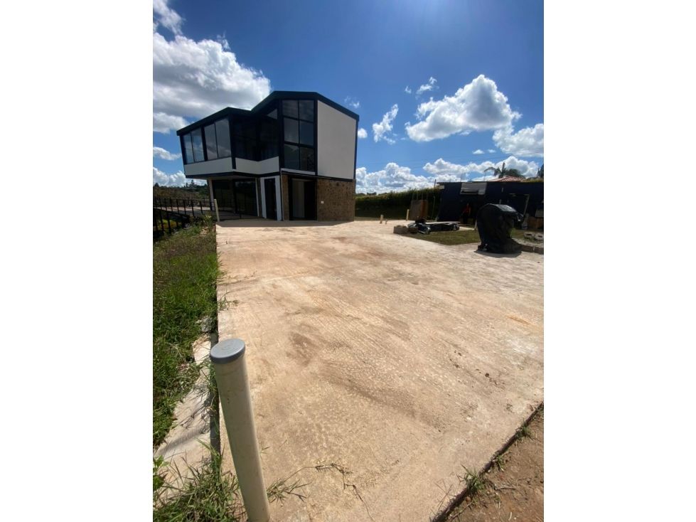 Finca en arriendo Antioquia Rionegro Rionegro 210 m2 Habitaciones 2 Baños 3 Garajes 5 Precio $3000000