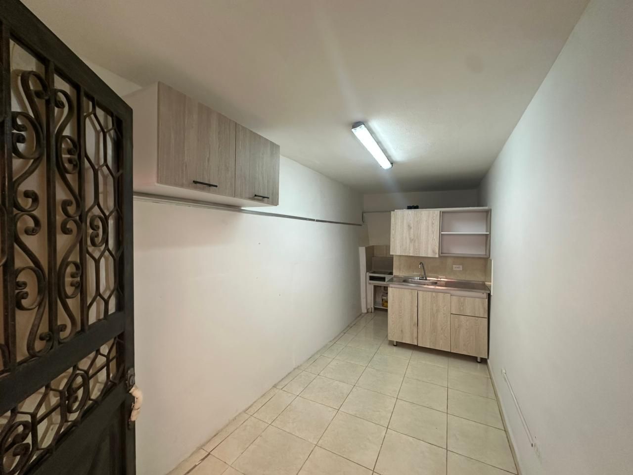 Apartaestudio en arriendo Antioquia Medellín El Pomar 11 m2 Habitaciones 1 Baños 1 Garajes 0 Precio $600000