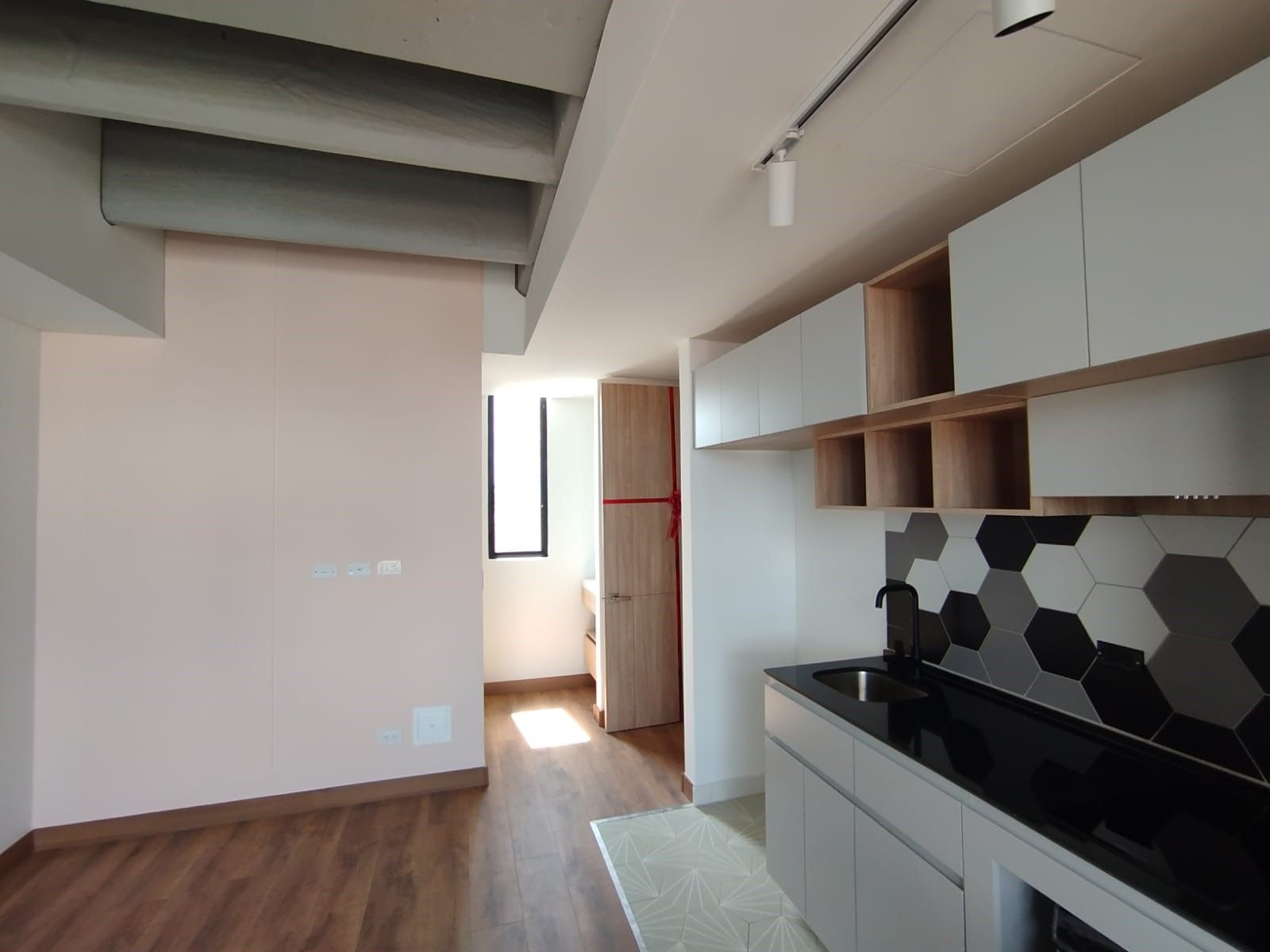 Apartaestudio en arriendo Cundinamarca Bogotá La Castellana 26 m2 Habitaciones 1 Baños 1 Garajes 0 Precio $2400000