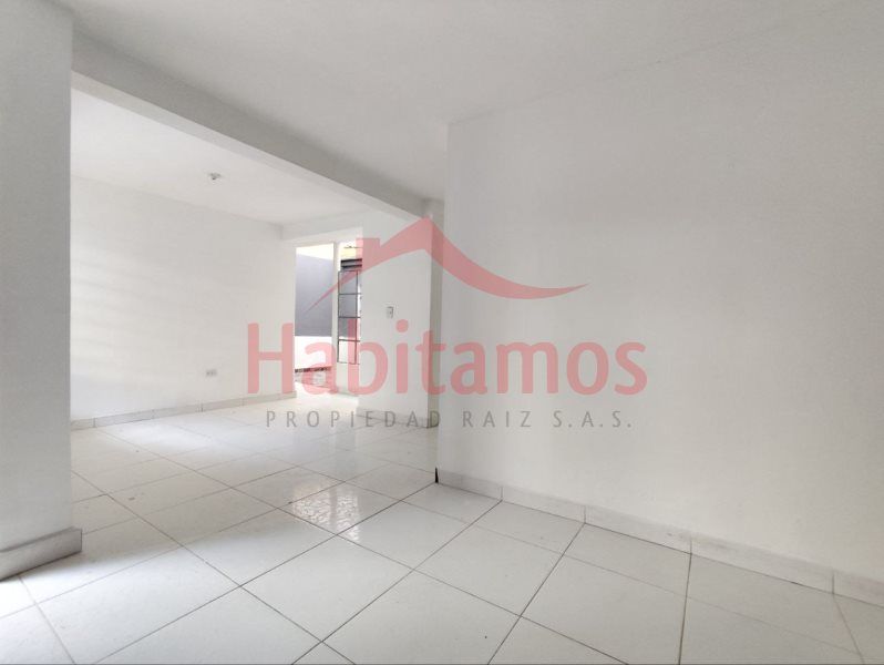 Casa en arriendo Antioquia Medellín Los Angeles 130 m2 Habitaciones 4 Baños 2 Garajes 0 Precio $2300000
