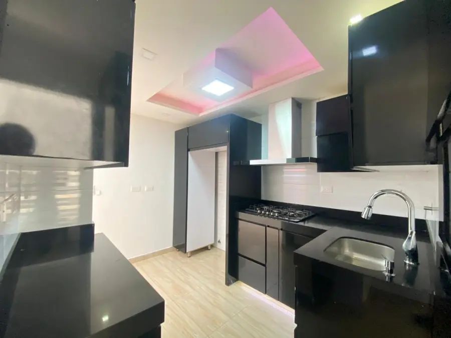 Apartamento en arriendo Antioquia Medellín Bolivariana 110 m2 Habitaciones 4 Baños 2 Garajes 2 Precio $2100000