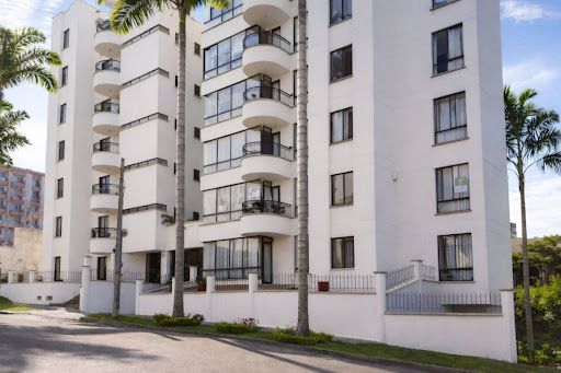 Apartamento en venta Risaralda Pereira Los Alpes 133 m2 Habitaciones 3 Baños 2 Garajes 2 Precio $530000000