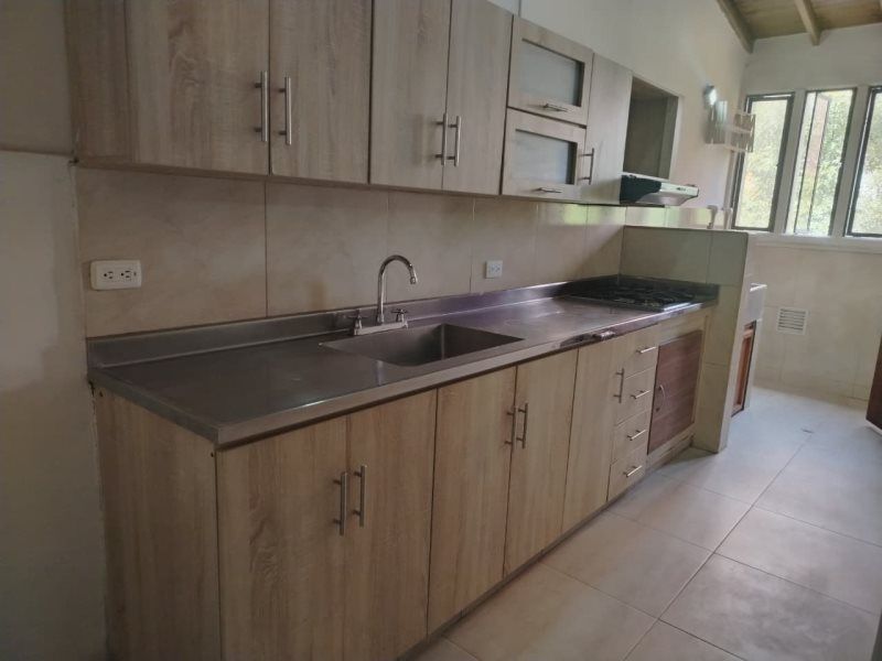 Apartamento en arriendo Antioquia Envigado Bosques De Zúñiga 97 m2 Habitaciones 4 Baños 3 Garajes 1 Precio $3500000